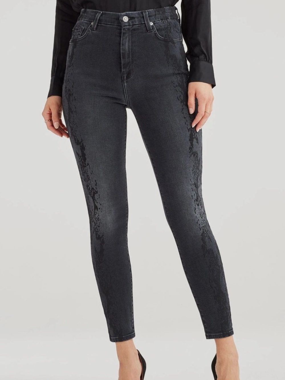7 For All Mankind Luxe Vintage Aubrey Jeans with Subtle Graphic Pattern